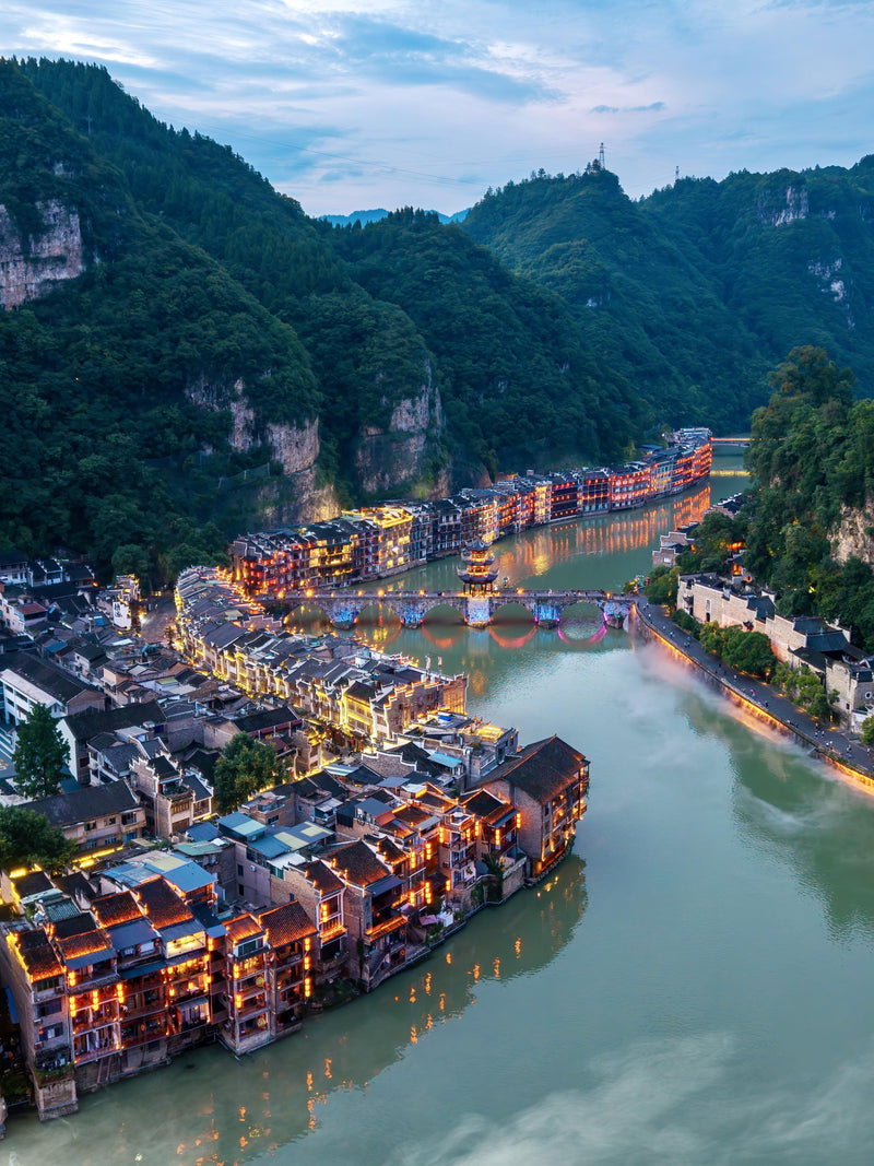 Guizhou 7-Day Mountains, Waters & Ethnic Heritage: A Leisurely Journey from Guiyang to Fanjingshan